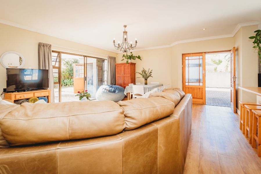 3 Bedroom Property for Sale in Heatherlands Western Cape